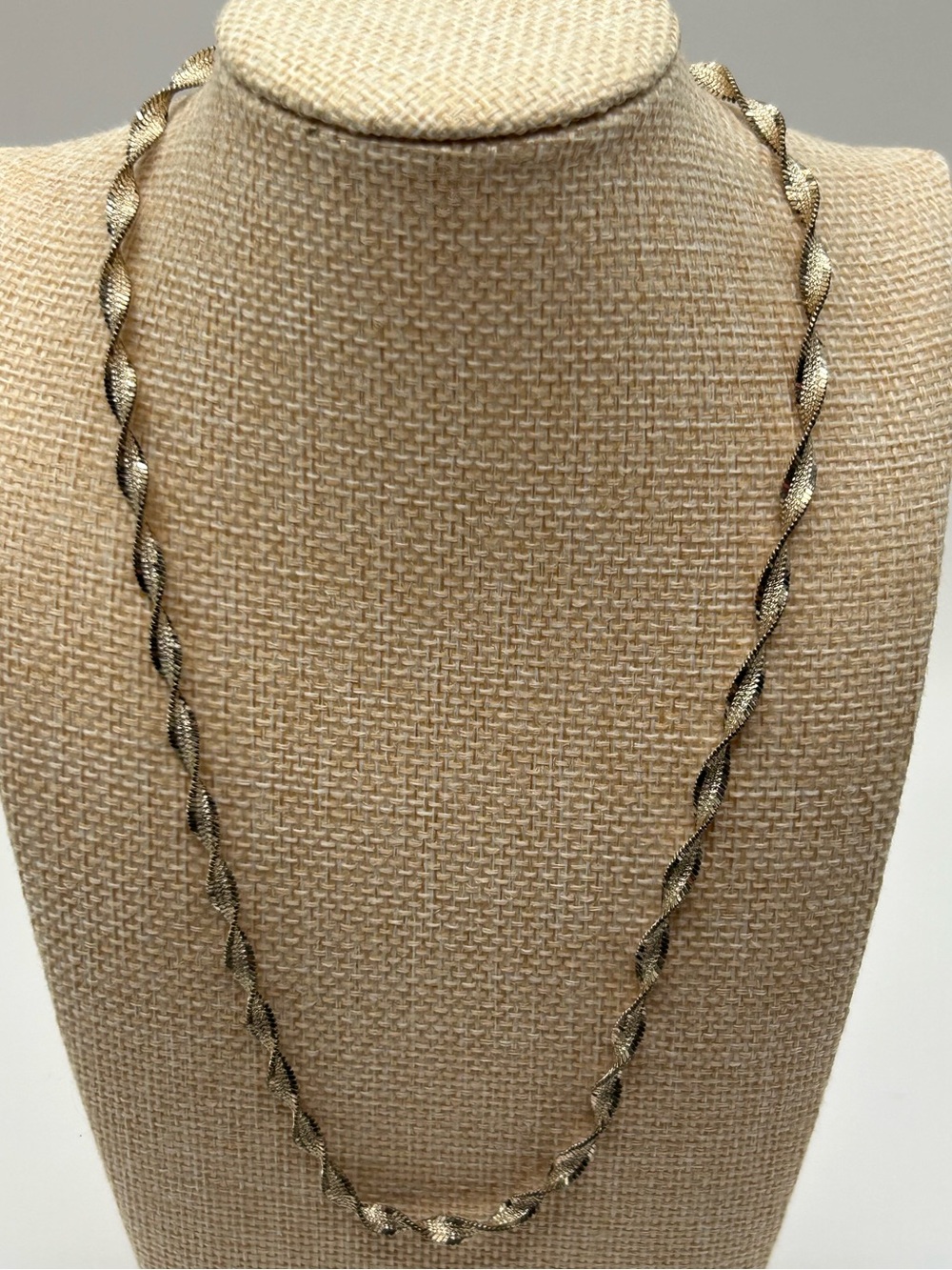 Sterling Silver Vintage Twisted Rope Necklace